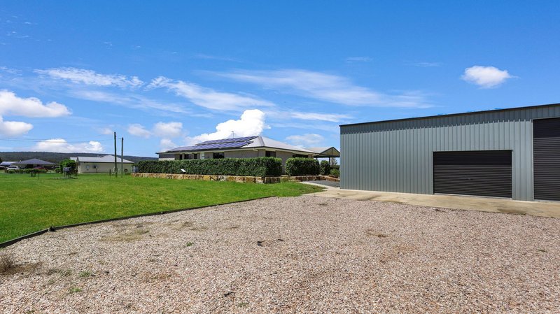 Photo - 20 Portobello Road, Helidon QLD 4344 - Image 3