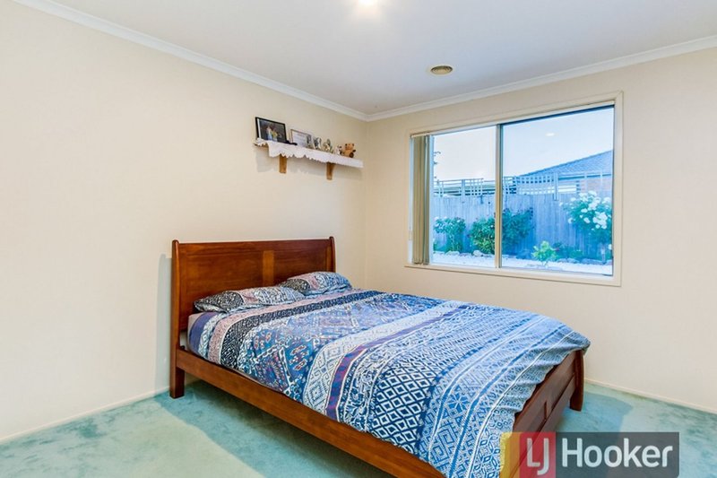 Photo - 20 President Road, Narre Warren South VIC 3805 - Image 12