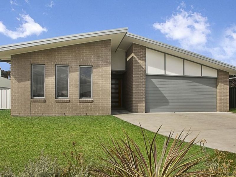 20 Prior Circuit, West Kempsey NSW 2440