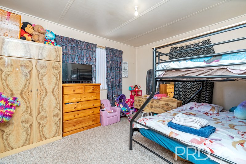 Photo - 20 Rankin Street, Tumut NSW 2720 - Image 6