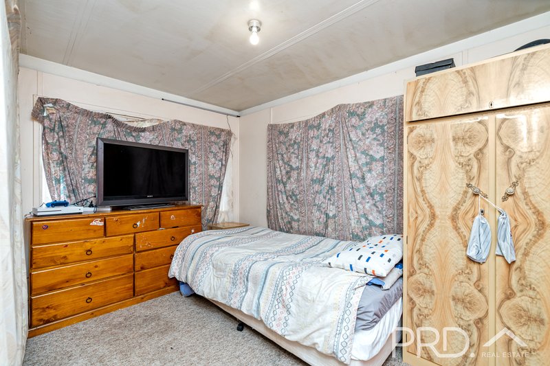 Photo - 20 Rankin Street, Tumut NSW 2720 - Image 10