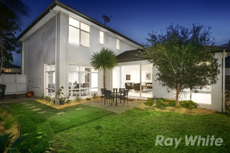 Photo - 20 Rathdowne Way, Mulgrave VIC 3170 - Image 10