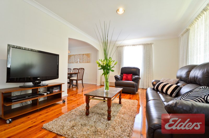 Photo - 20 Reading Avenue, Kings Langley NSW 2147 - Image 2