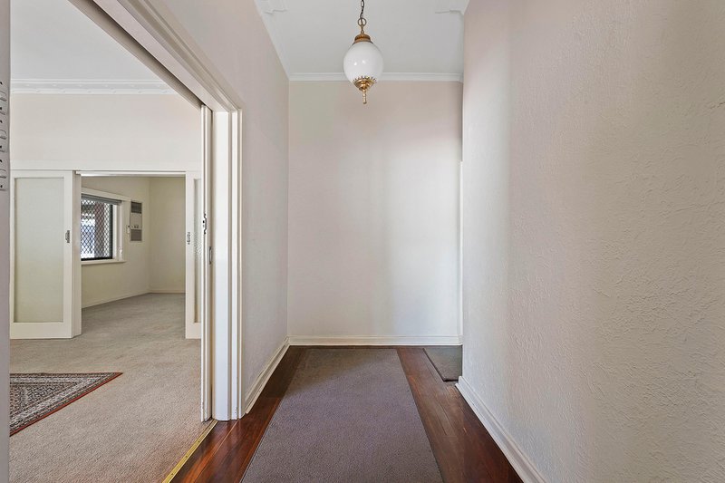 Photo - 20 Redfern Street, North Perth WA 6006 - Image 3