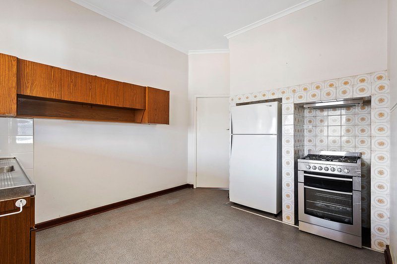 Photo - 20 Redfern Street, North Perth WA 6006 - Image 11