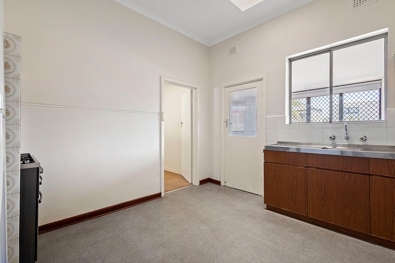 Photo - 20 Redfern Street, North Perth WA 6006 - Image 14