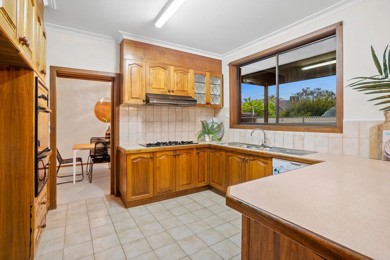 Photo - 20 Renowden Street, Cheltenham VIC 3192 - Image 3