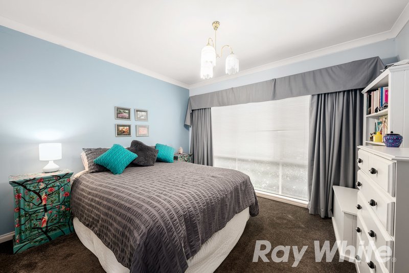 Photo - 20 Rialton Avenue, Blackburn North VIC 3130 - Image 5