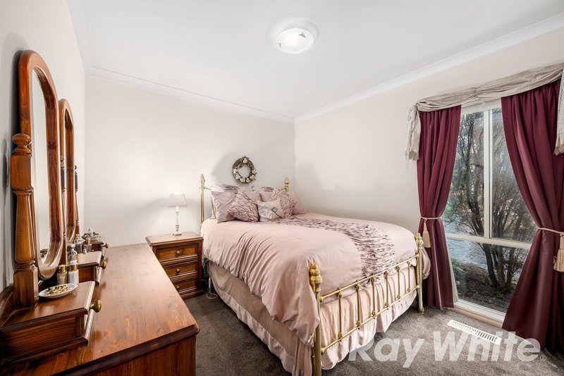 Photo - 20 Rialton Avenue, Blackburn North VIC 3130 - Image 7