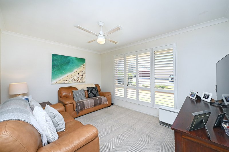 Photo - 20 Rio Marina Way, Mindarie WA 6030 - Image 3