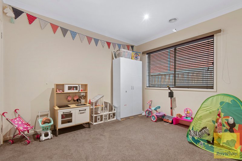 Photo - 20 Rising Sun Parade, Tarneit VIC 3029 - Image 18