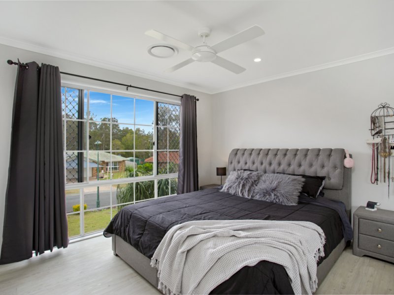 Photo - 20 Riverpark Drive, Nerang QLD 4211 - Image 8