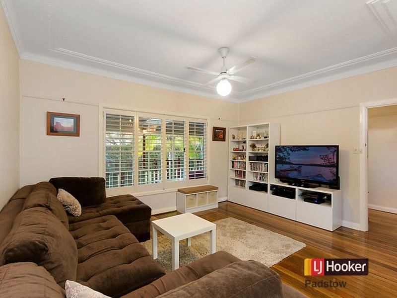 Photo - 20 Robb Street, Revesby NSW 2212 - Image 3