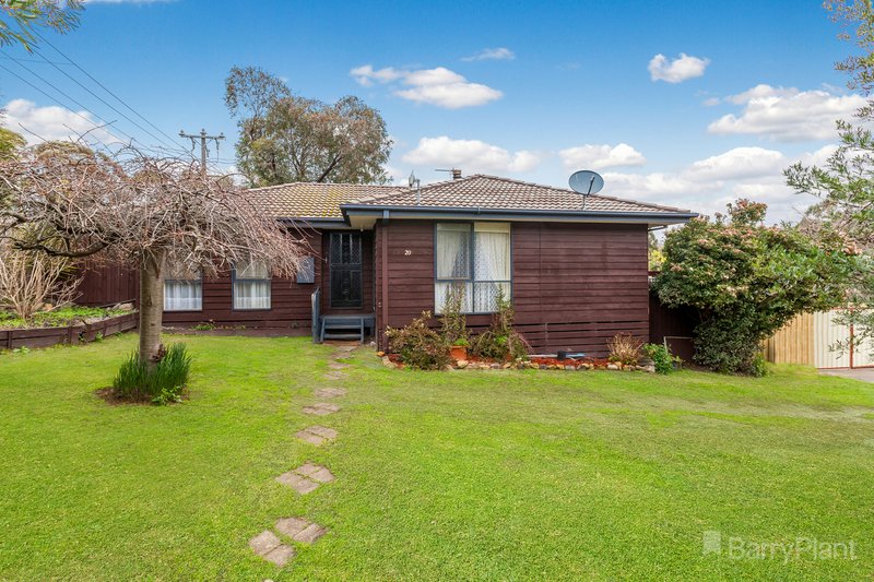 20 Robert Court, Waterford Park VIC 3658