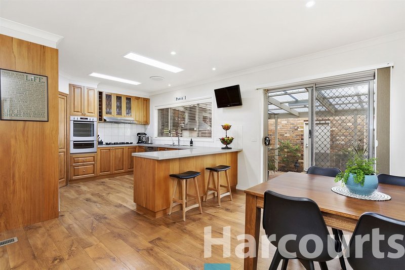 Photo - 20 Robertson Drive, Alfredton VIC 3350 - Image 12