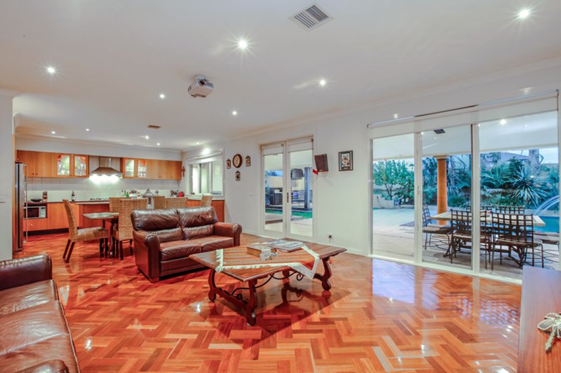 Photo - 20 Robins Avenue, Reservoir VIC 3073 - Image 5