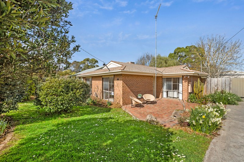 20 Rodney Drive, Woodend VIC 3442