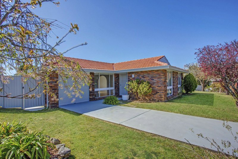 Photo - 20 Roe Street, Moss Vale NSW 2577 - Image 2