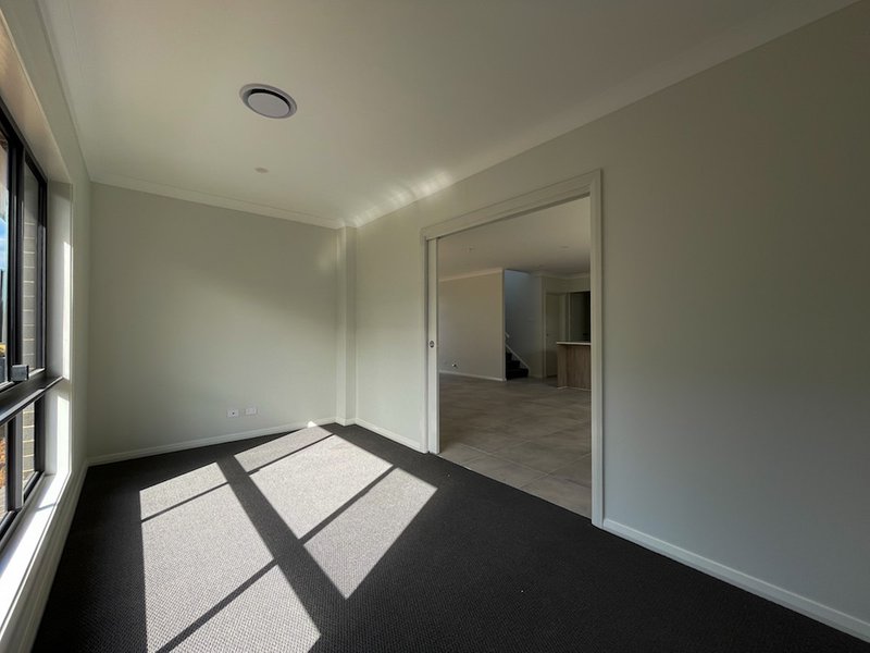 Photo - 20 Roman Street, Leppington NSW 2179 - Image 4