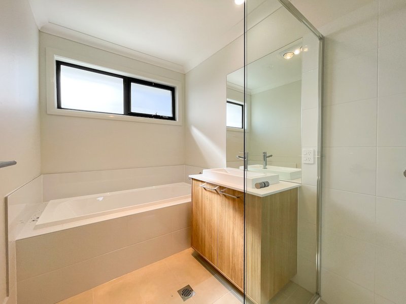 Photo - 20 Roman Street, Leppington NSW 2179 - Image 6