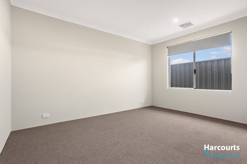 Photo - 20 Rondane Street, Baldivis WA 6171 - Image 8
