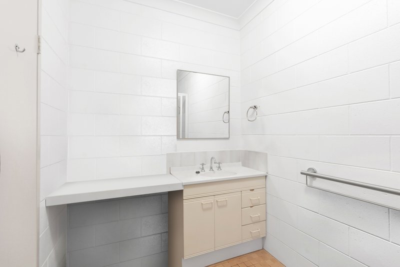 Photo - 20 Rosa Close, Edmonton QLD 4869 - Image 15