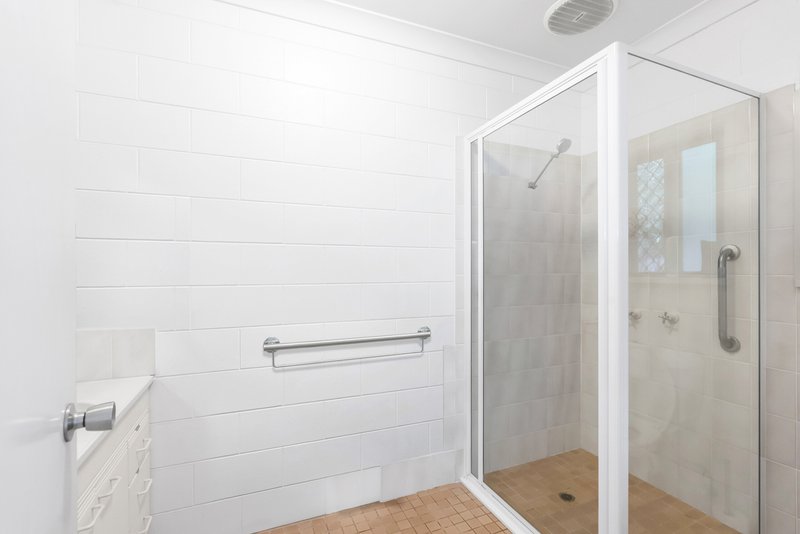 Photo - 20 Rosa Close, Edmonton QLD 4869 - Image 16