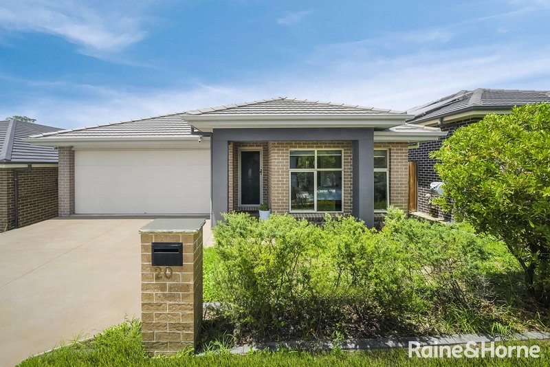 20 Rowan Street, Oran Park NSW 2570