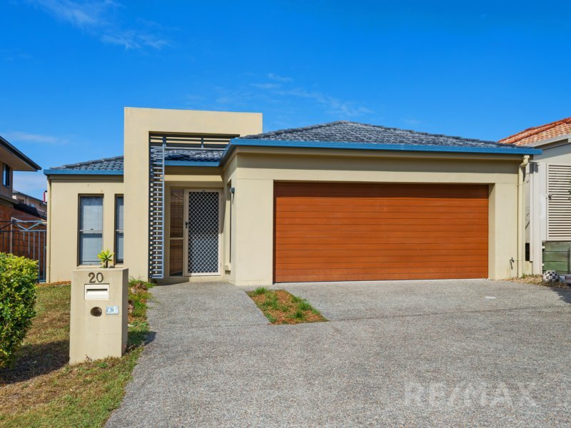 20 Royal Links Drive, Robina QLD 4226