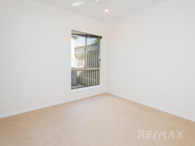 Photo - 20 Royal Links Drive, Robina QLD 4226 - Image 11