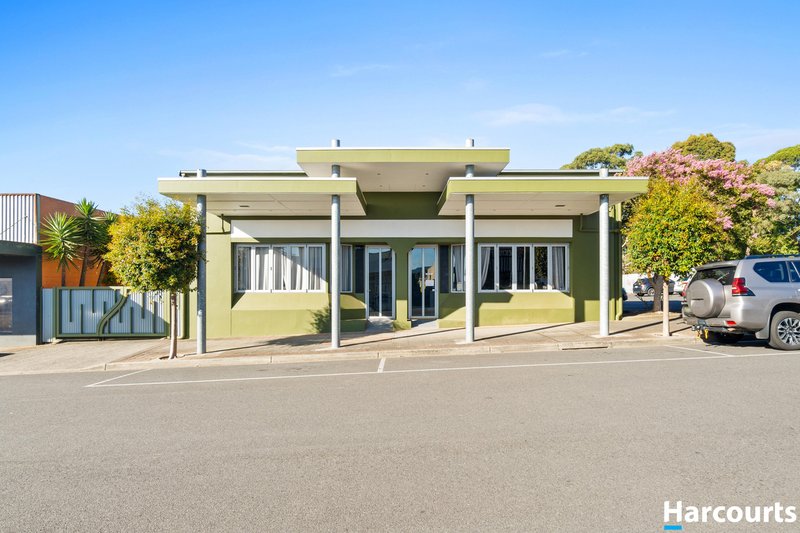 Photo - 20 Rutherglen Road, Newborough VIC 3825 - Image 1