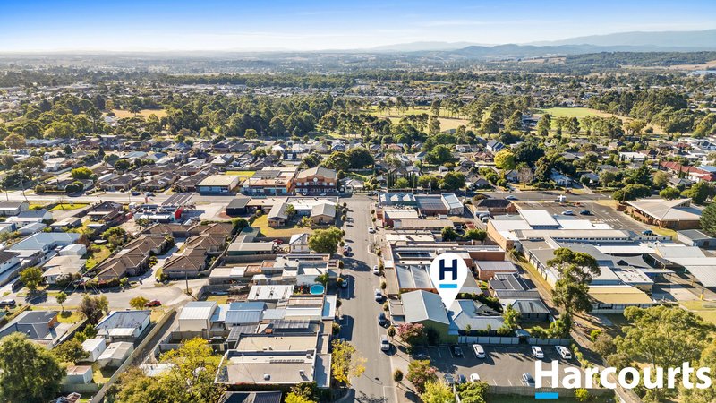 Photo - 20 Rutherglen Road, Newborough VIC 3825 - Image 4