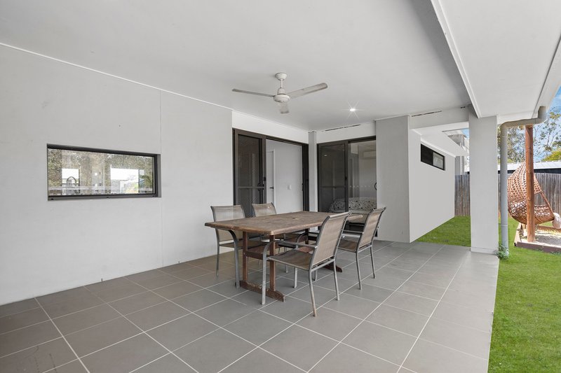 Photo - 20 Salter Close, Flagstone QLD 4280 - Image 15