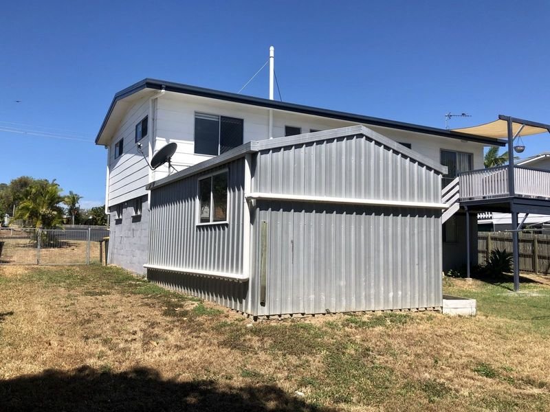 Photo - 20 Saunders Street, Point Vernon QLD 4655 - Image 19