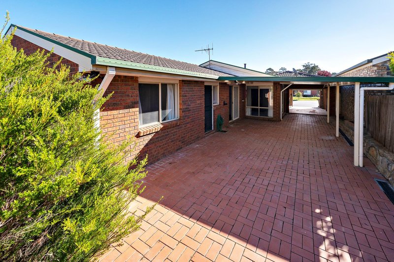 Photo - 20 Saxby Close, Amaroo ACT 2914 - Image 12