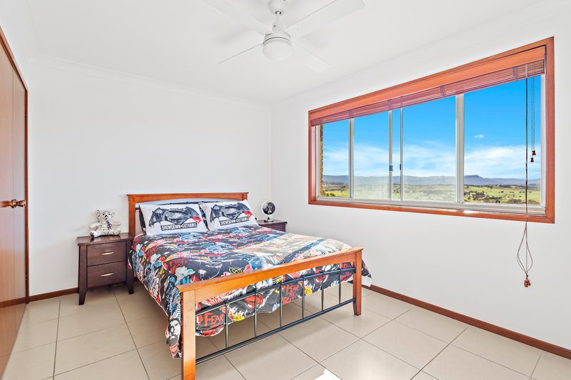 Photo - 20 Scenic Crescent, Albion Park NSW 2527 - Image 8