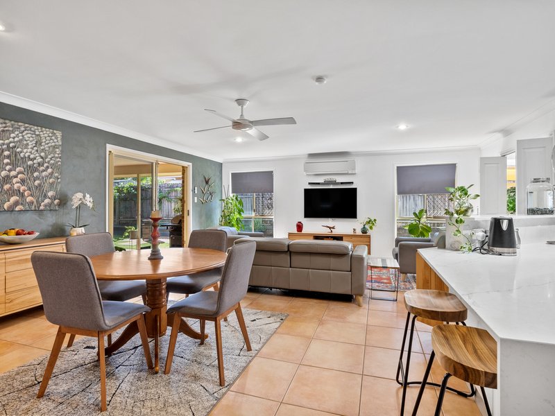 Photo - 20 Seaholly Crescent, Victoria Point QLD 4165 - Image 15