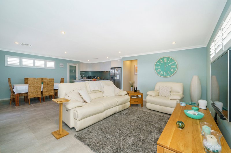 Photo - 20 Seascape Road, Jindalee WA 6036 - Image 12