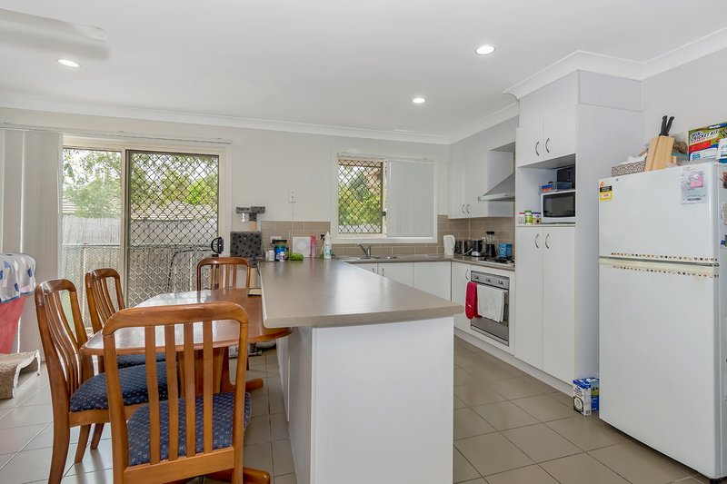 Photo - 20 Seashell Avenue, Coomera QLD 4209 - Image 2