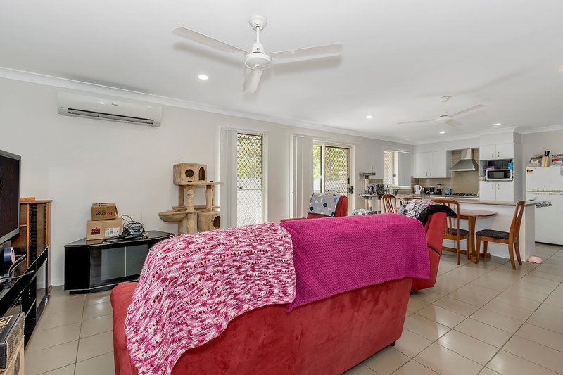 Photo - 20 Seashell Avenue, Coomera QLD 4209 - Image 3