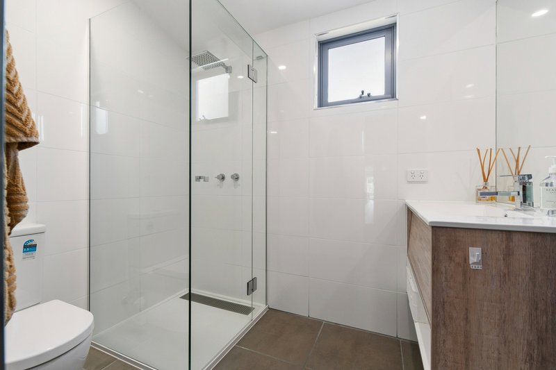 Photo - 20 Seaview Road, Tyabb VIC 3913 - Image 14