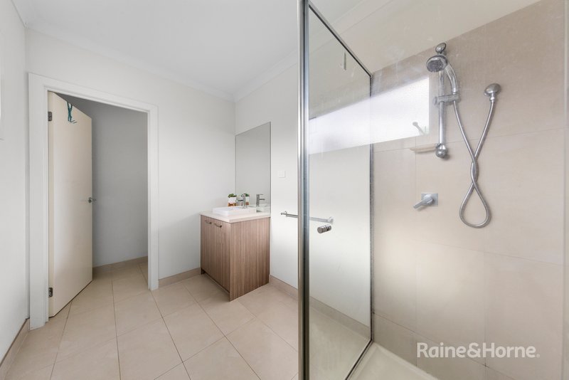 Photo - 20 Selleck Drive, Point Cook VIC 3030 - Image 9