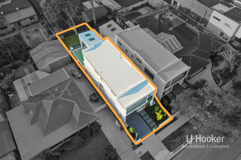 Photo - 20 Selway Avenue, Moorebank NSW 2170 - Image 25