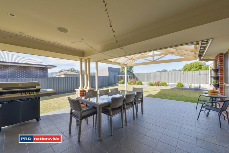 Photo - 20 Semillon Drive, Tamworth NSW 2340 - Image 2