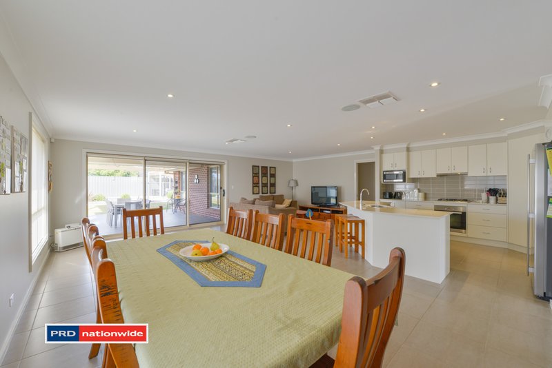 Photo - 20 Semillon Drive, Tamworth NSW 2340 - Image 5