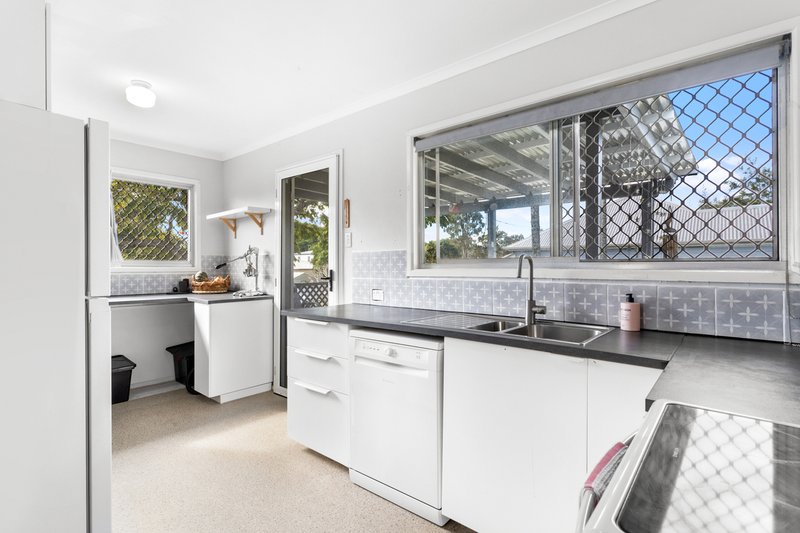 Photo - 20 Seymour Street, Deception Bay QLD 4508 - Image 6