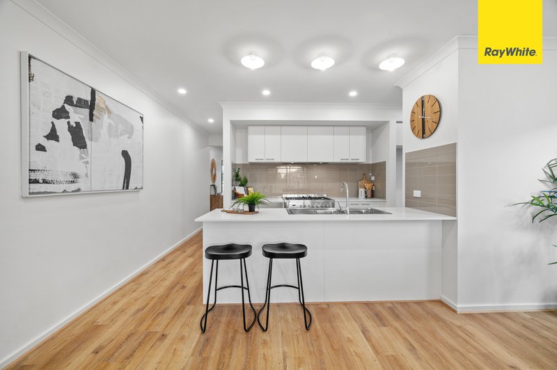 Photo - 20 Shadow Street, Deanside VIC 3336 - Image 7