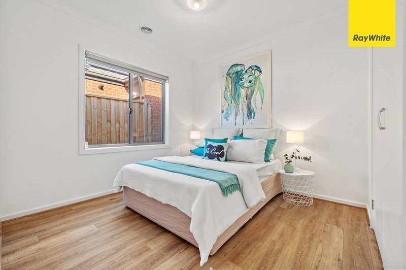 Photo - 20 Shadow Street, Deanside VIC 3336 - Image 12