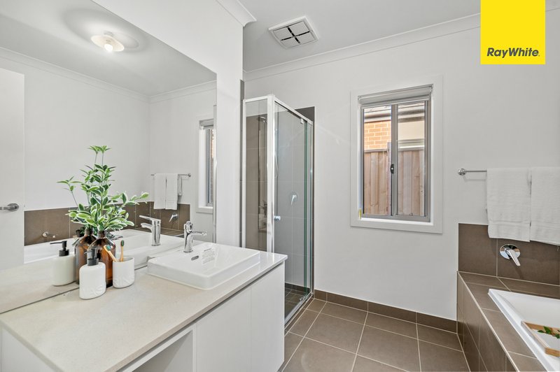 Photo - 20 Shadow Street, Deanside VIC 3336 - Image 13