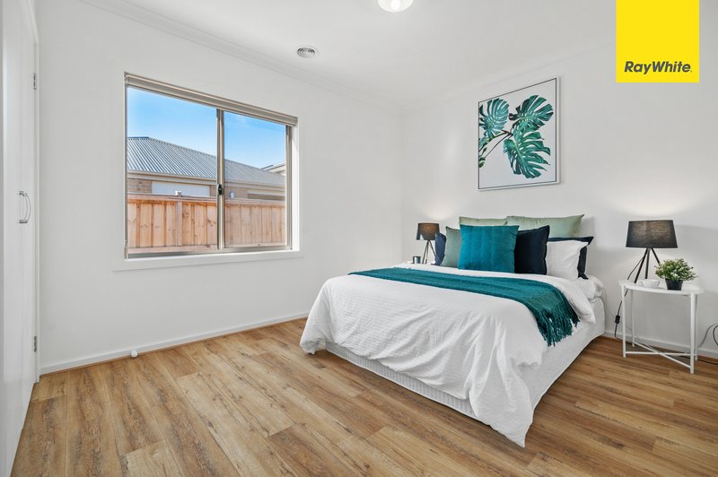 Photo - 20 Shadow Street, Deanside VIC 3336 - Image 15